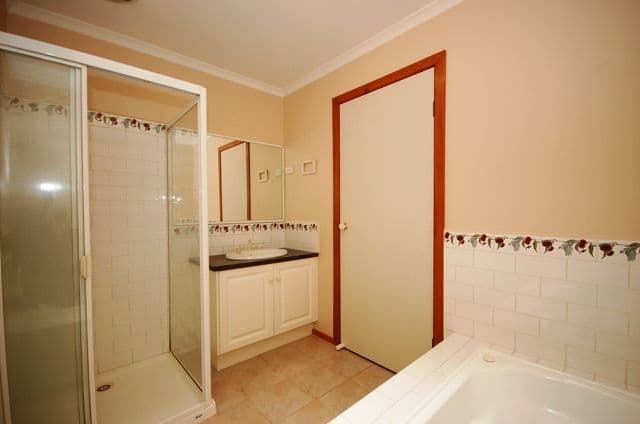 16 Camric Court, MOUNT EVELYN VIC 3796, Mount Evelyn - Thumbnail 7