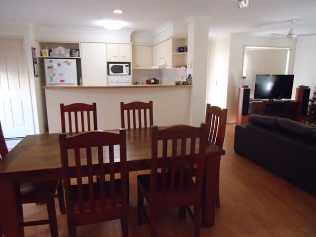 2 Langport Parade, MUDGEERABA QLD 4213, Mudgeeraba - Thumbnail 2