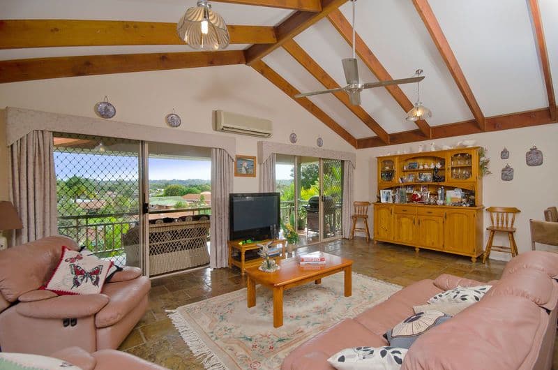 34 Currant Street, ELANORA QLD 4221, Elanora - Thumbnail 2
