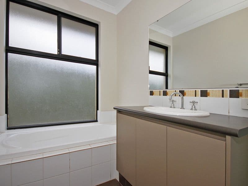 24 Modena Place, BALGA WA 6061, Balga - Thumbnail 4