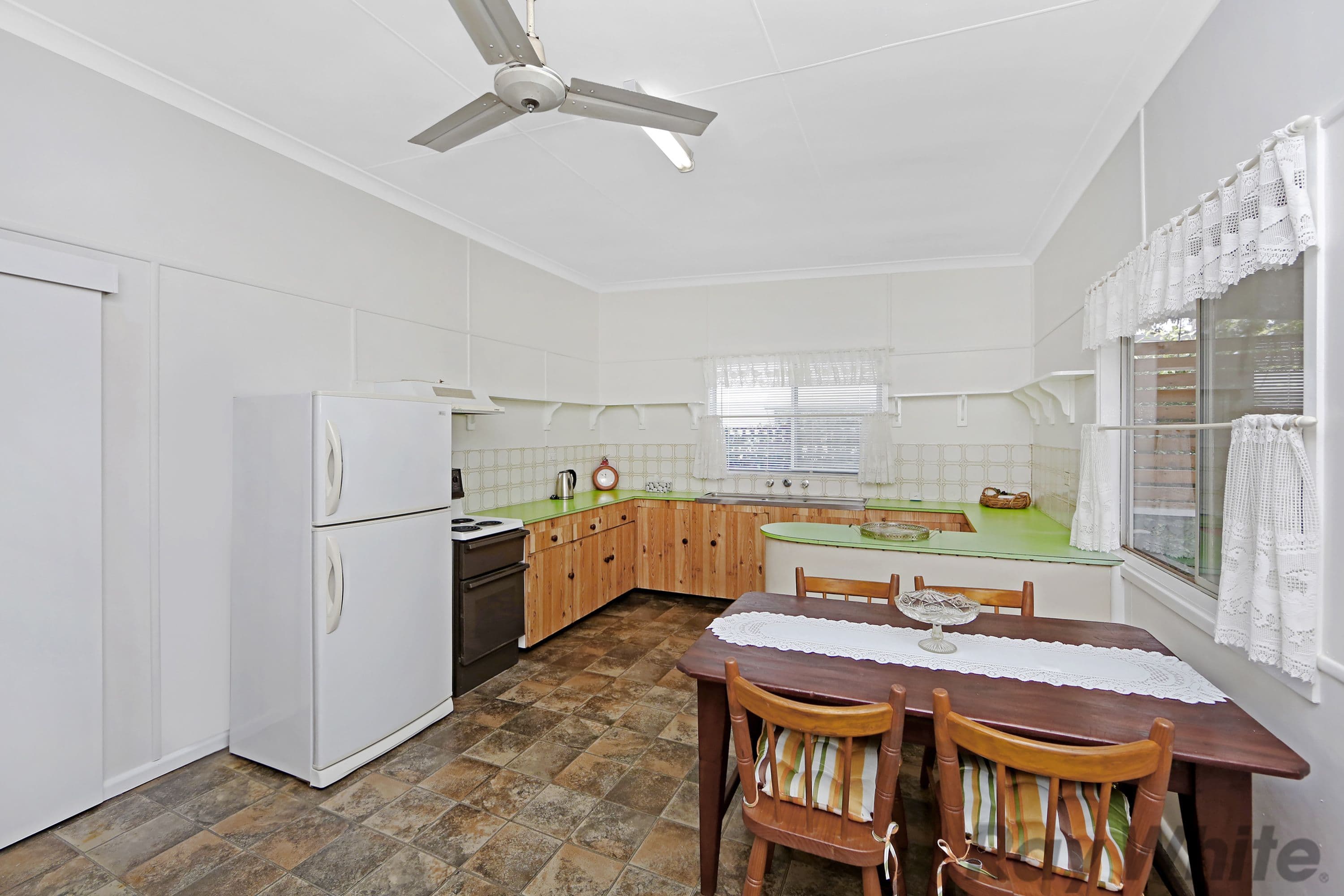 48 Kobada Avenue, Buff Point - Thumbnail 2
