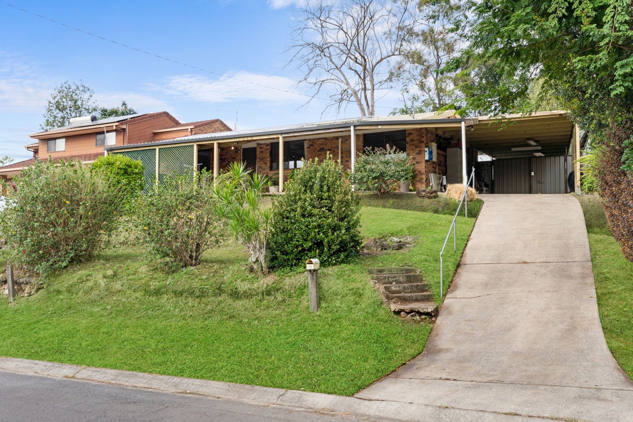 18 Rogers Avenue, Beenleigh QLD 4207, Beenleigh - Thumbnail 2