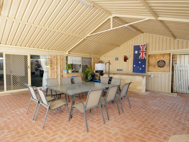 31 Sayer Crescent, GOSNELLS WA 6110, Gosnells - Thumbnail 4