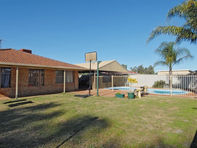 31 Sayer Crescent, GOSNELLS WA 6110, Gosnells - Thumbnail 7