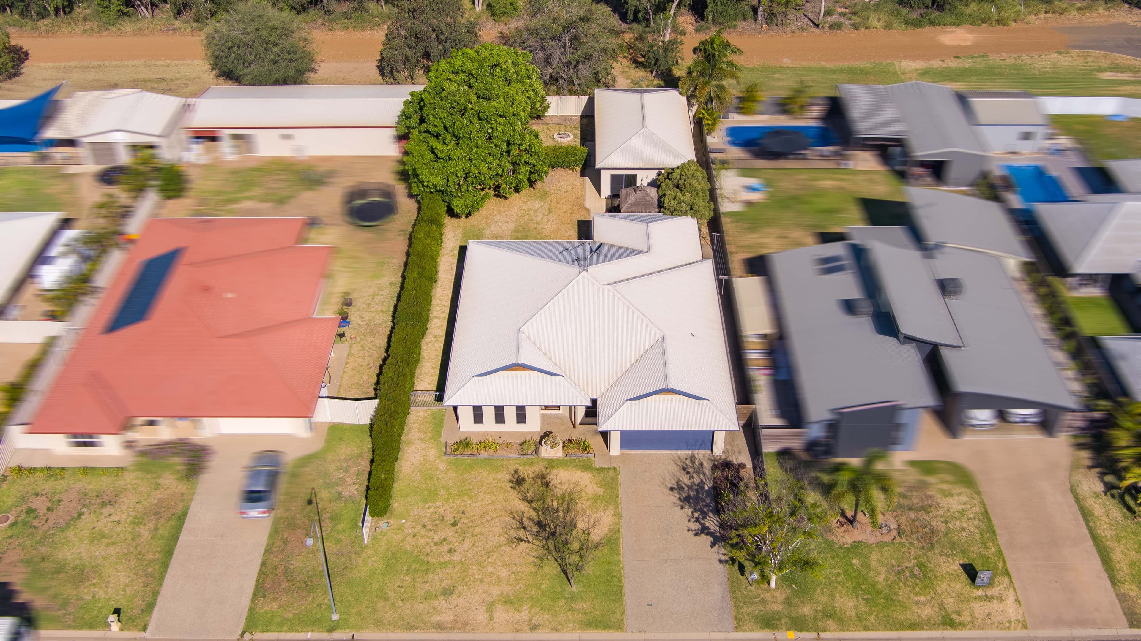 6 Cook Close, Emerald QLD 4720, Emerald - Thumbnail 2