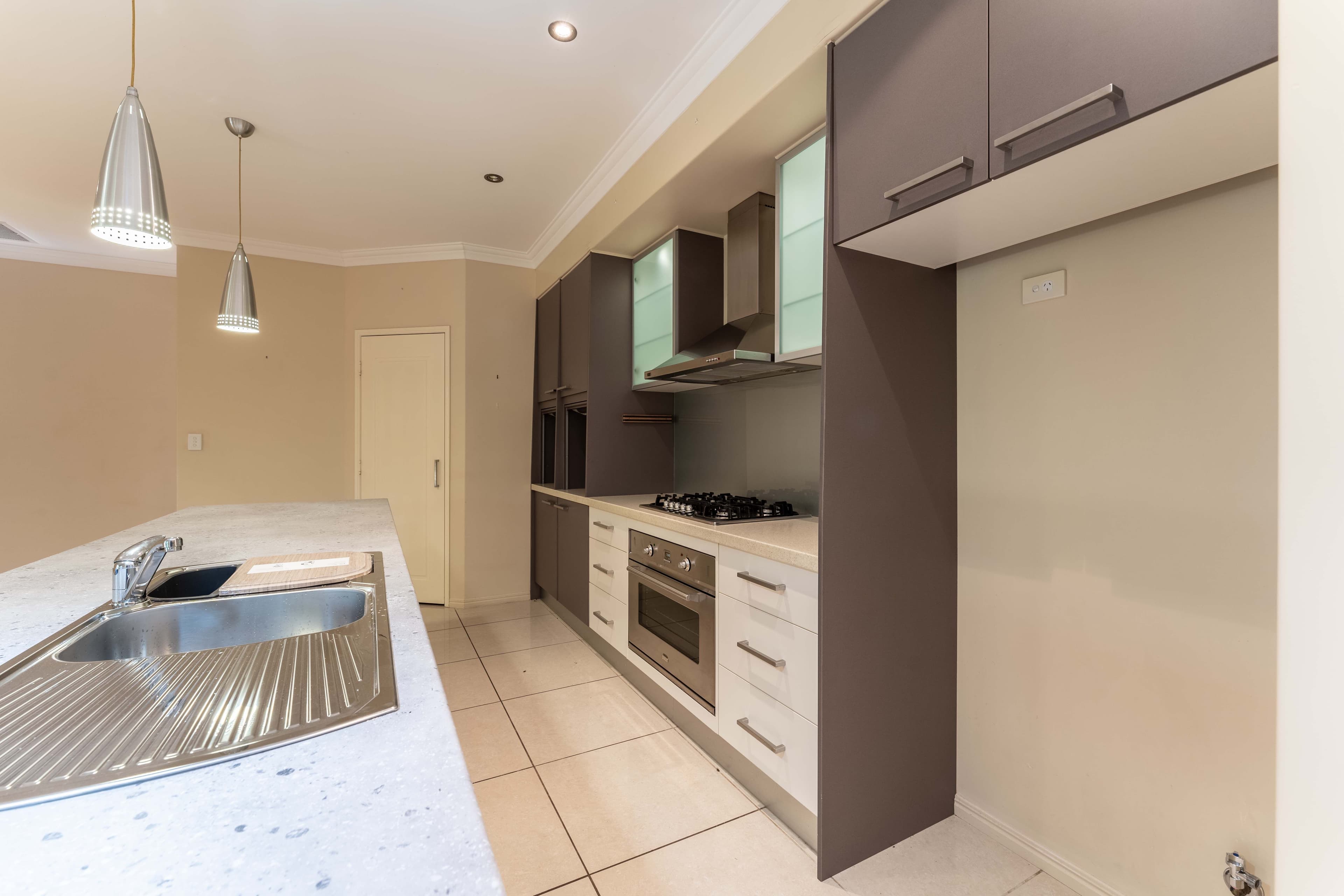 6 Cook Close, Emerald QLD 4720, Emerald - Thumbnail 5
