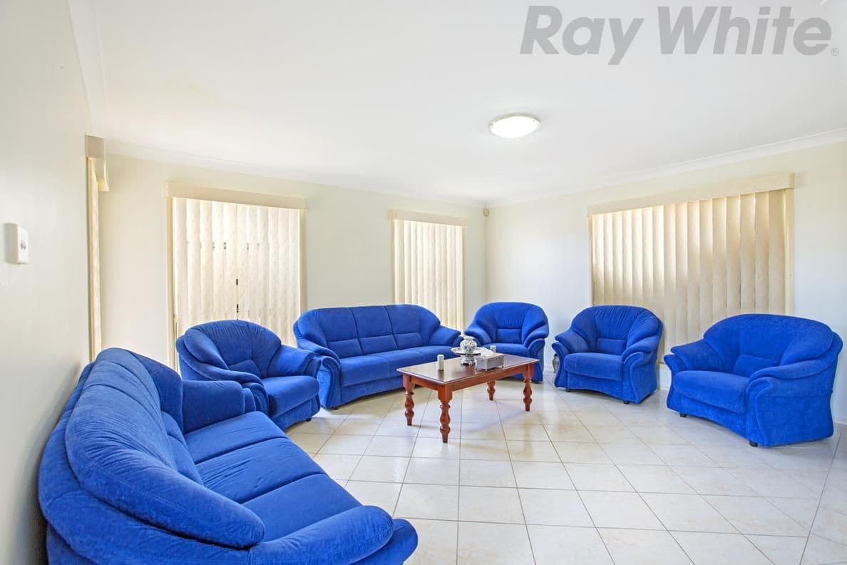 3 Tudor Crescent, Cecil Hills - Thumbnail 2