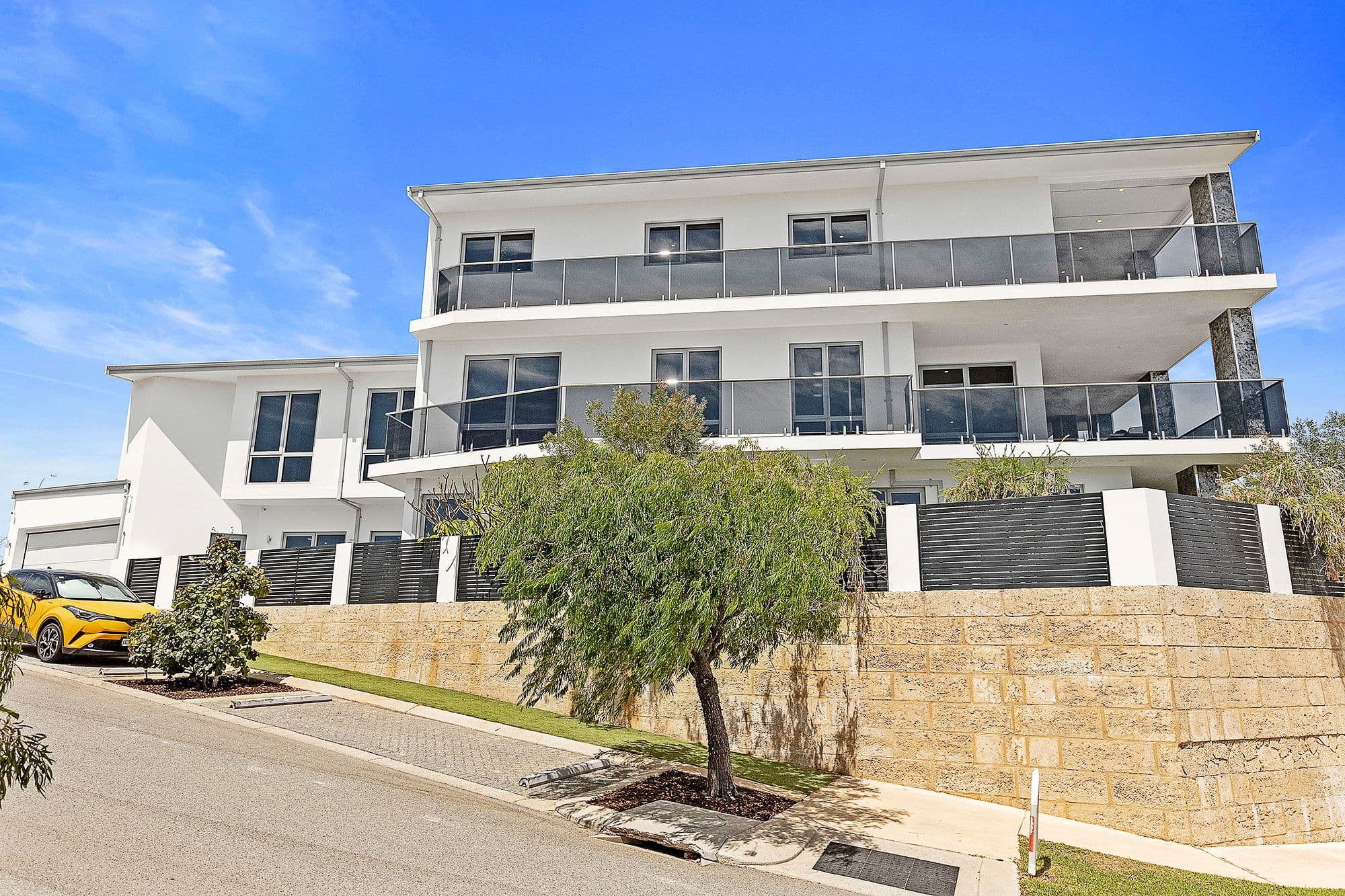 43 Arabella Loop, North Coogee WA 6163, North Coogee - Thumbnail 2