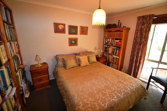 360 Highlands Road, Seymour VIC 3660, Seymour - Thumbnail 8