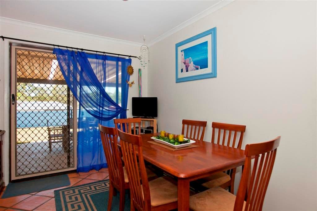 40 Waratah Avenue, VICTORIA POINT QLD 4165, Victoria Point - Thumbnail 5