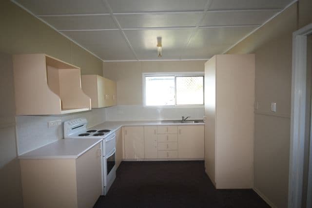 8 Collins Street, BILOELA QLD 4715, Biloela - Thumbnail 5