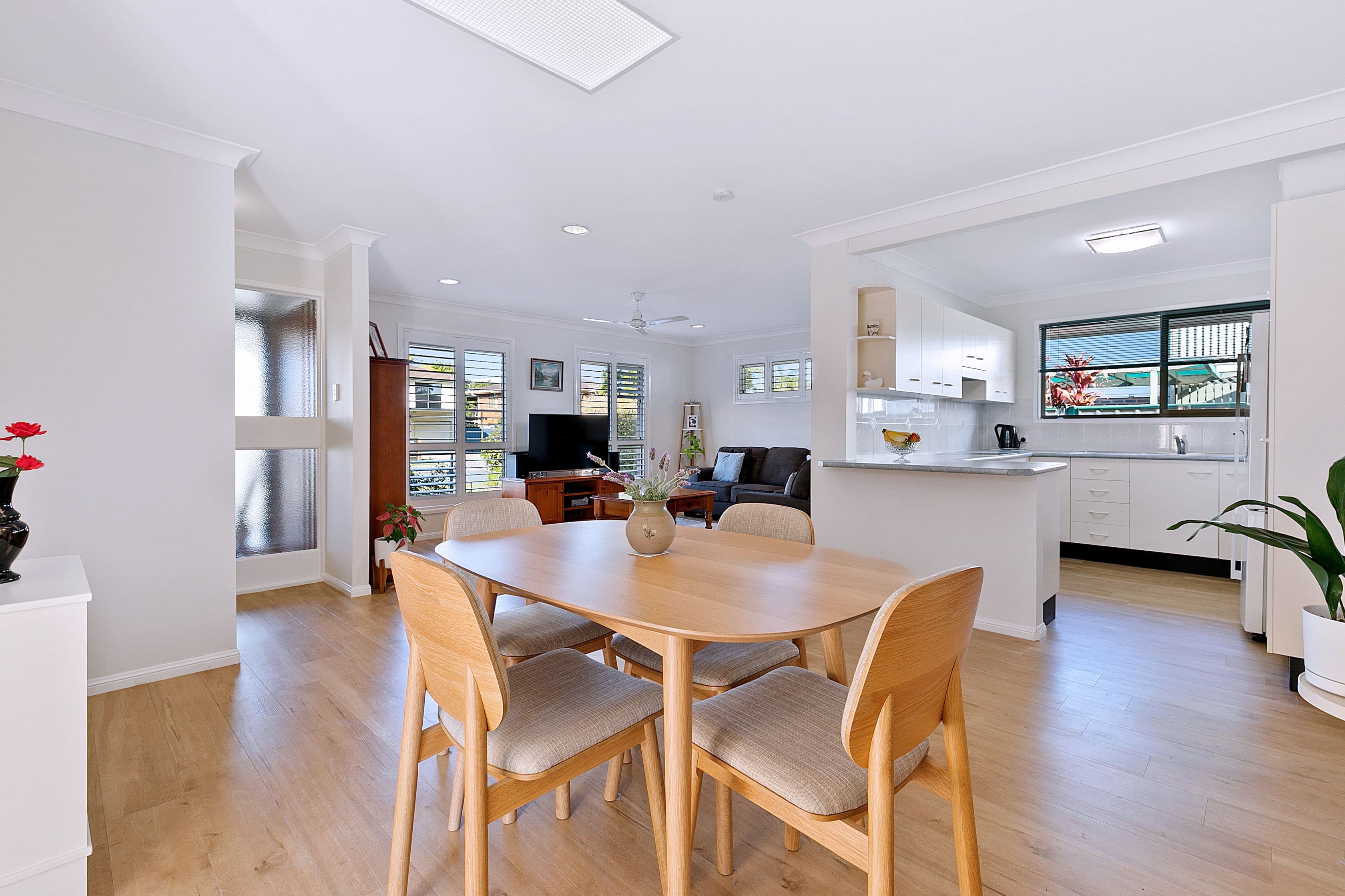 15 Jilloong Street, Strathpine QLD 4500, Strathpine - Thumbnail 2