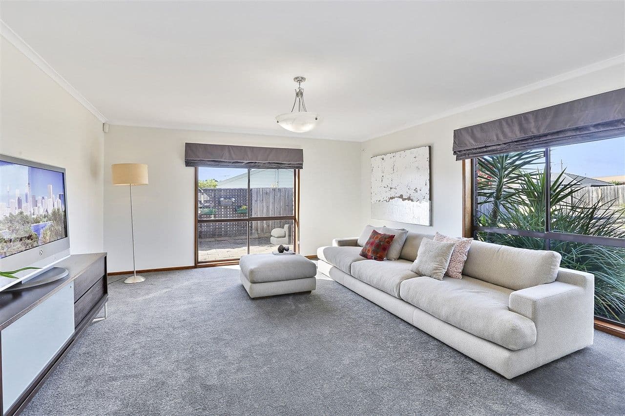 22 Seymour Close, Grovedale VIC 3216, Grovedale - Thumbnail 2