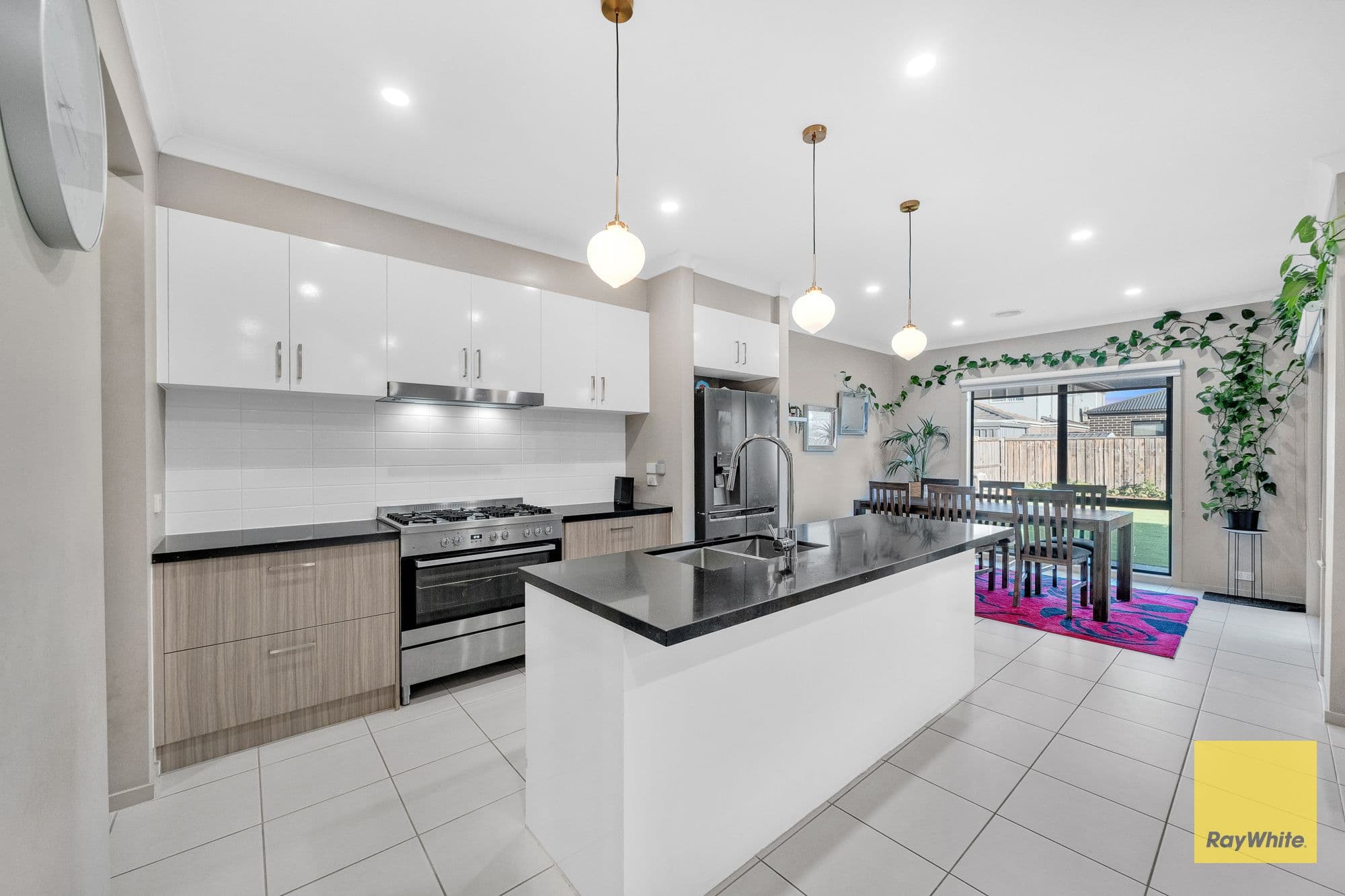 5 Kohli Crescent, Rockbank VIC 3335, Rockbank - Thumbnail 5