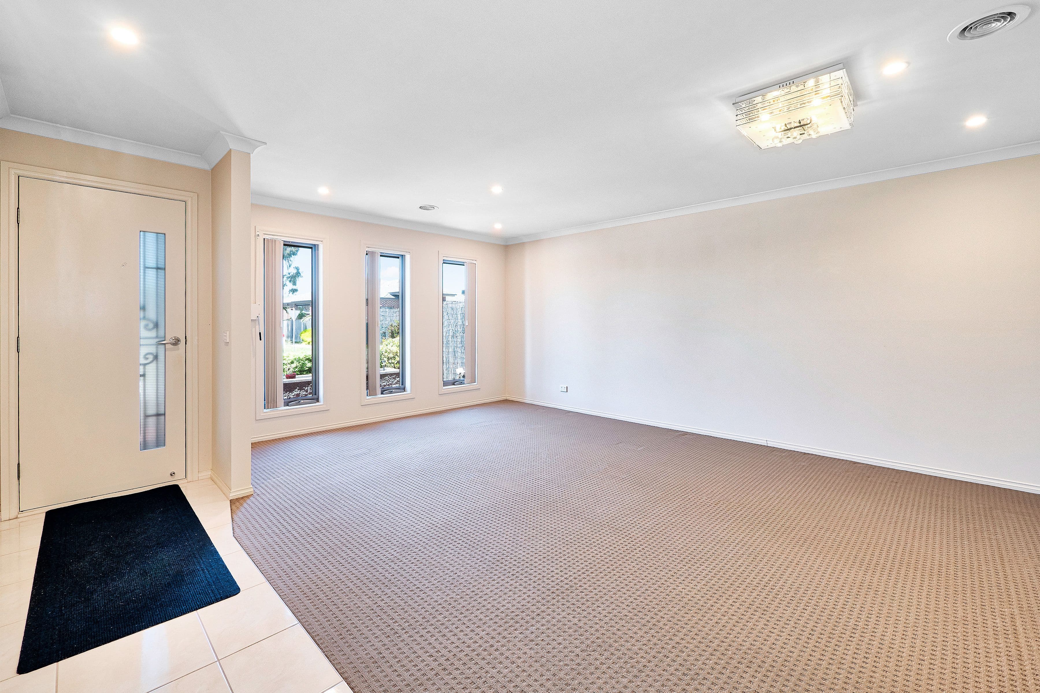 27 Stanford Street, Cranbourne West VIC 3977, Cranbourne West - Thumbnail 2