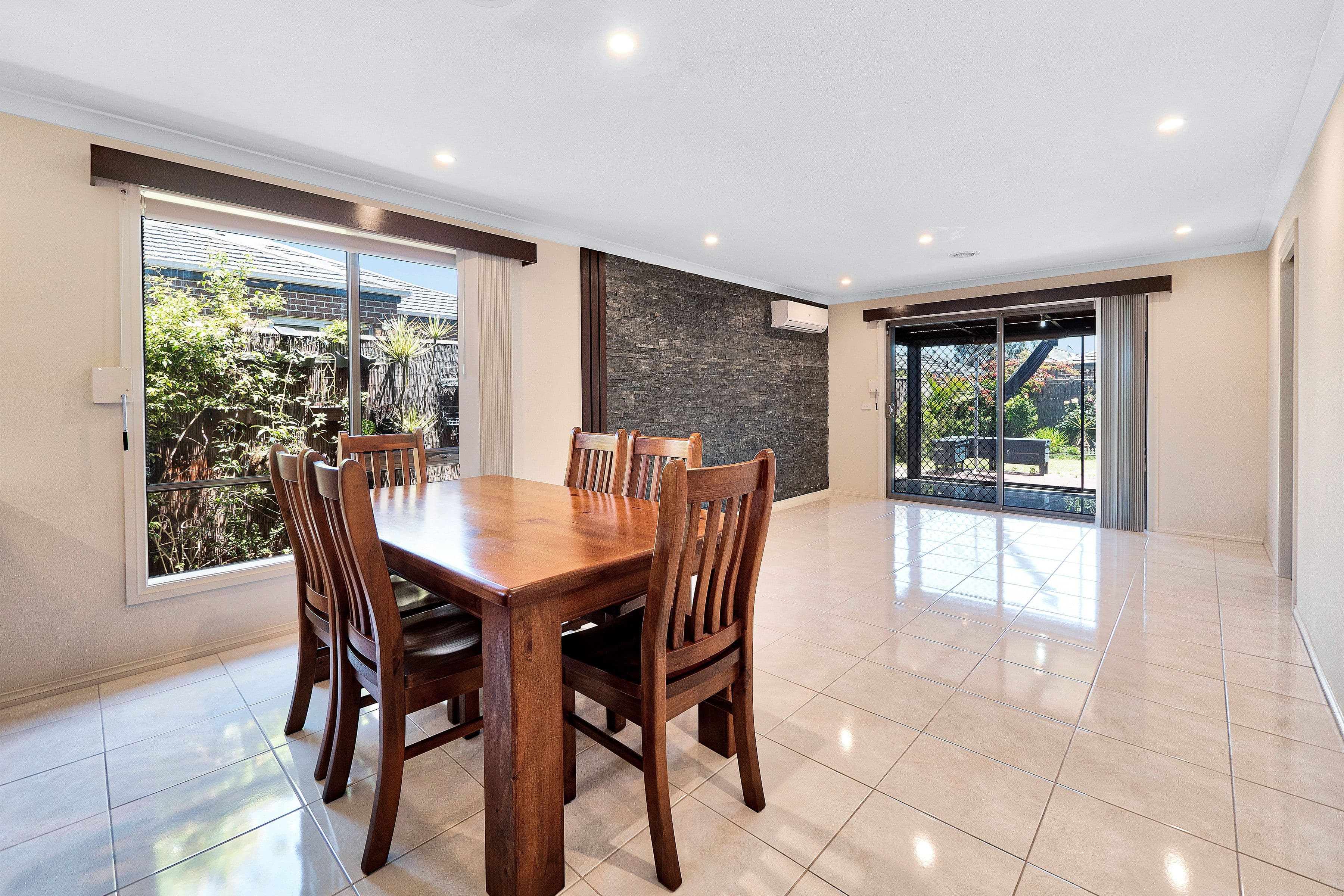 27 Stanford Street, Cranbourne West VIC 3977, Cranbourne West - Thumbnail 7