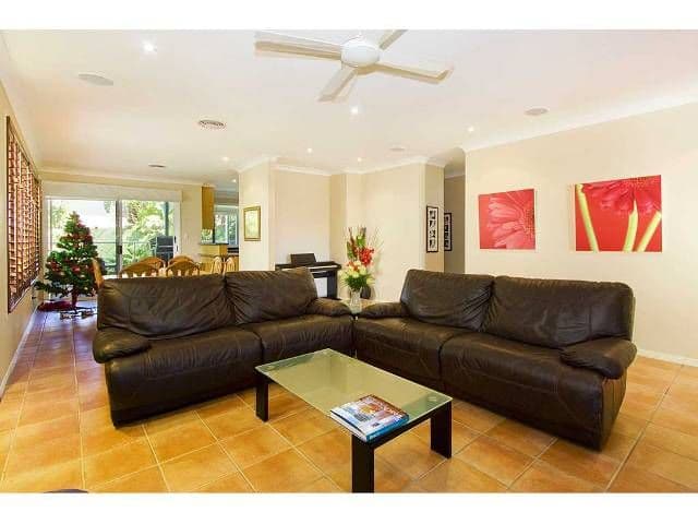 14 Seaside Avenue, MERMAID BEACH QLD 4218, Mermaid Beach - Thumbnail 7
