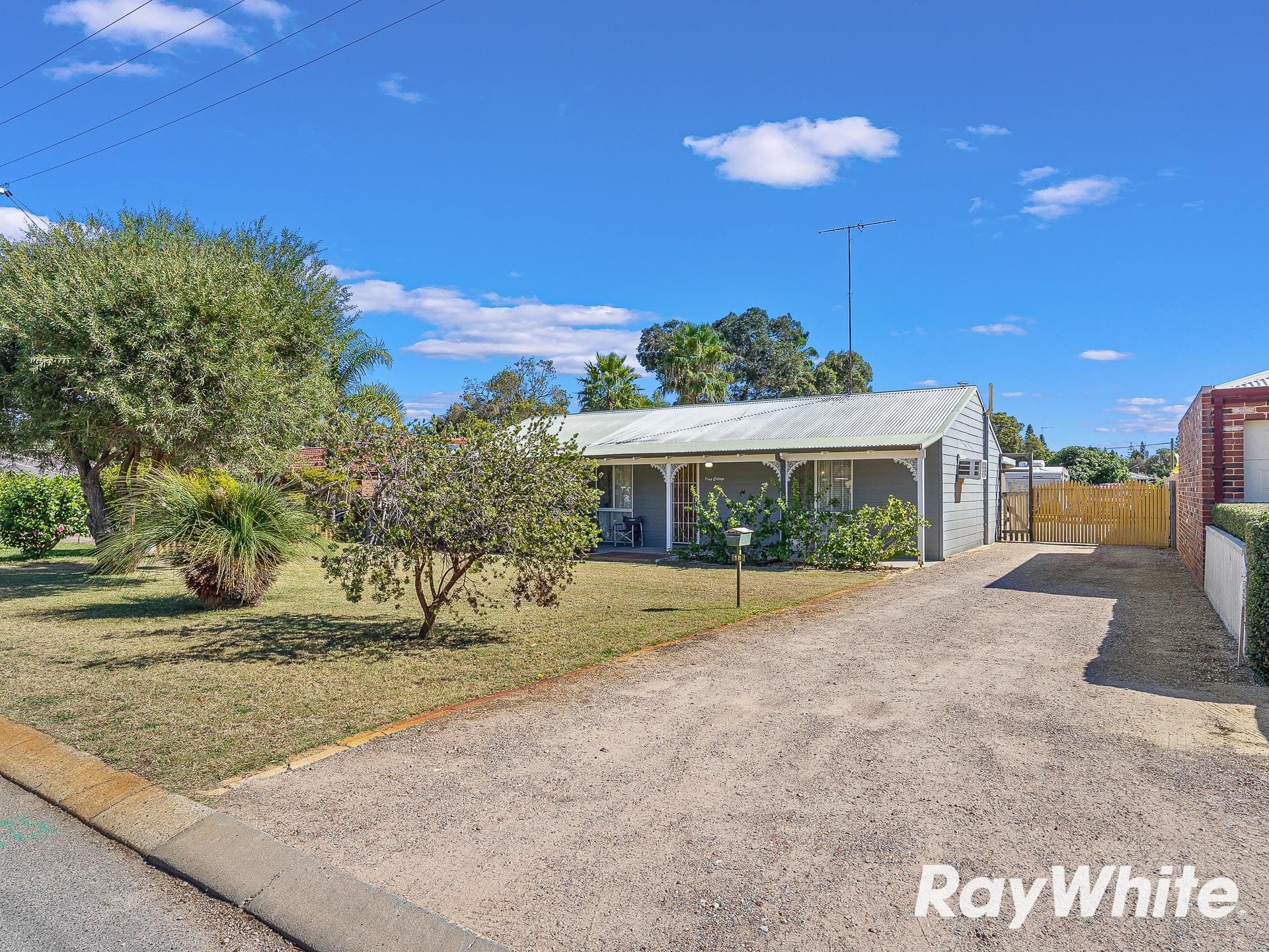 18 King Drive, Wannanup WA 6210, Wannanup - Image 1