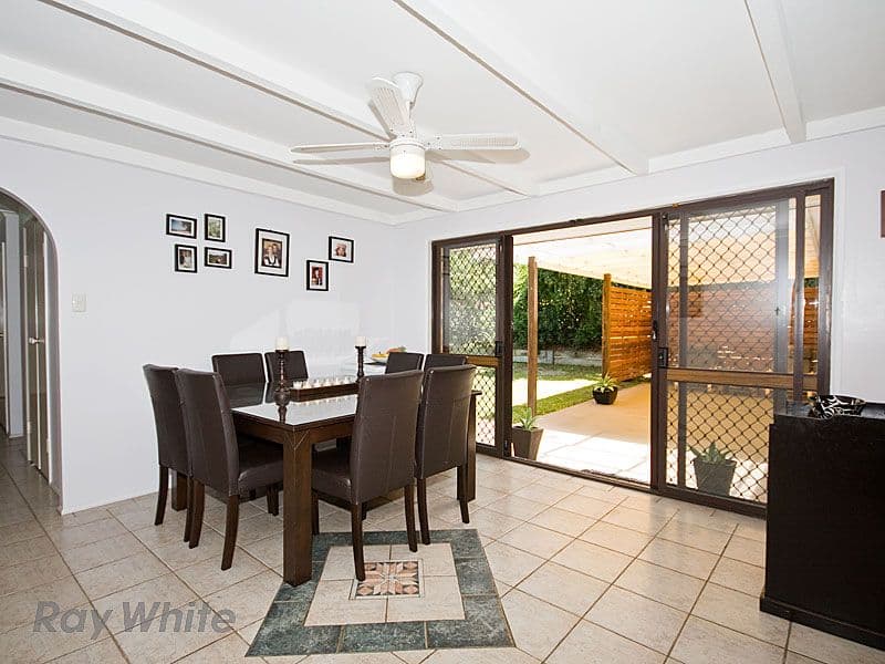 6 Michelle Crescent, WISHART QLD 4122, Wishart - Thumbnail 2