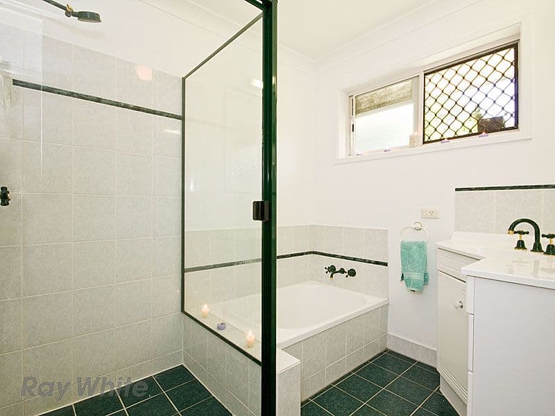 6 Michelle Crescent, WISHART QLD 4122, Wishart - Thumbnail 7