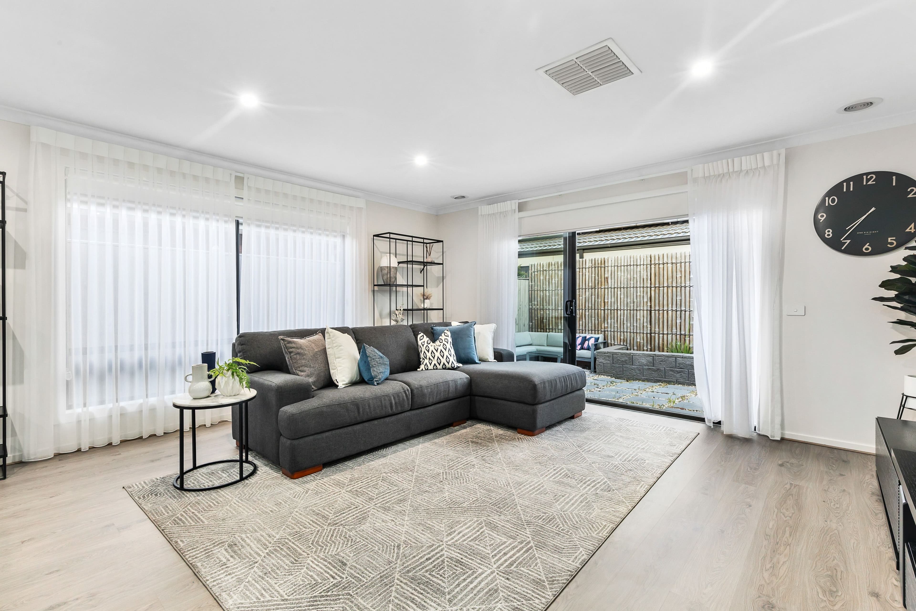 21 Foxley Crescent, Mickleham VIC 3064, Mickleham - Thumbnail 8