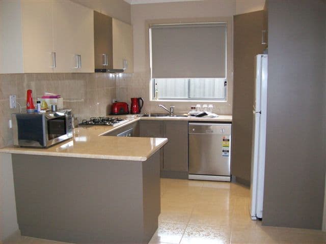 4 Wren Lane, CRAIGIEBURN VIC 3064, Craigieburn - Thumbnail 2