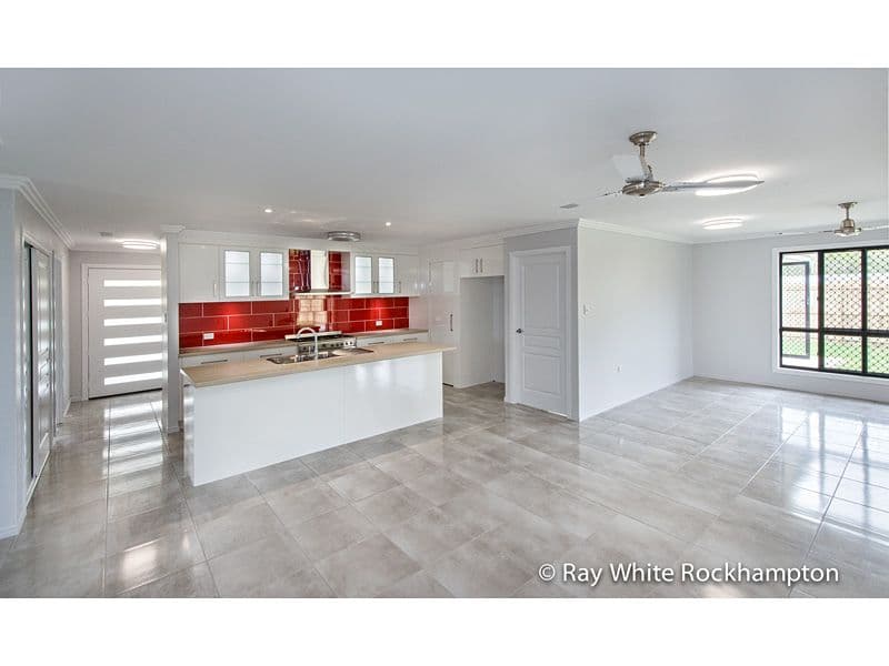 14 Stringybark Avenue, NORMAN GARDENS QLD 4701, Norman Gardens - Thumbnail 2