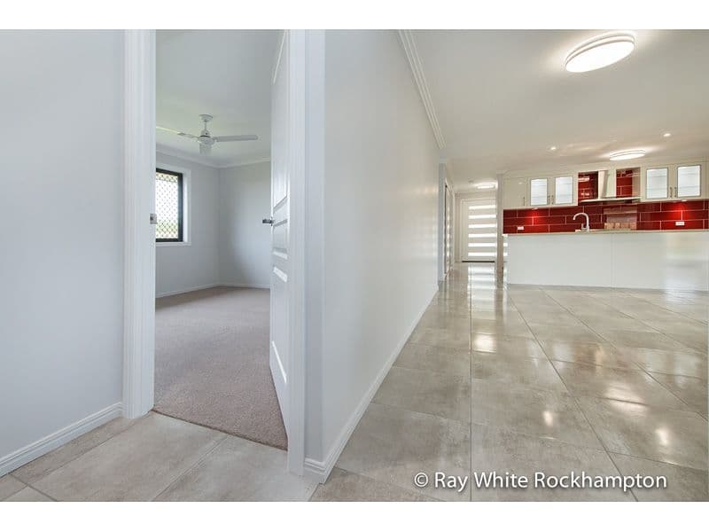 14 Stringybark Avenue, NORMAN GARDENS QLD 4701, Norman Gardens - Thumbnail 6