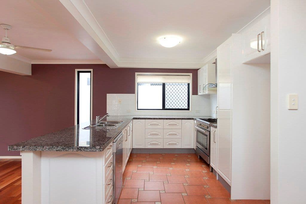 126 Wanda Road, UPPER MOUNT GRAVATT QLD 4122, Upper Mount Gravatt - Thumbnail 5
