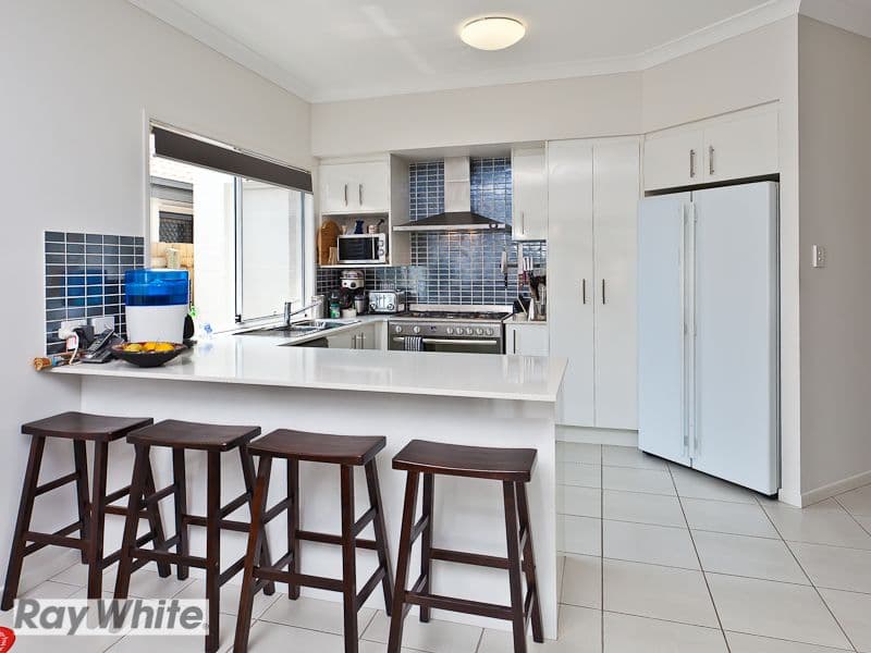 33 Merion Crescent, NORTH LAKES QLD 4509, North Lakes - Thumbnail 3