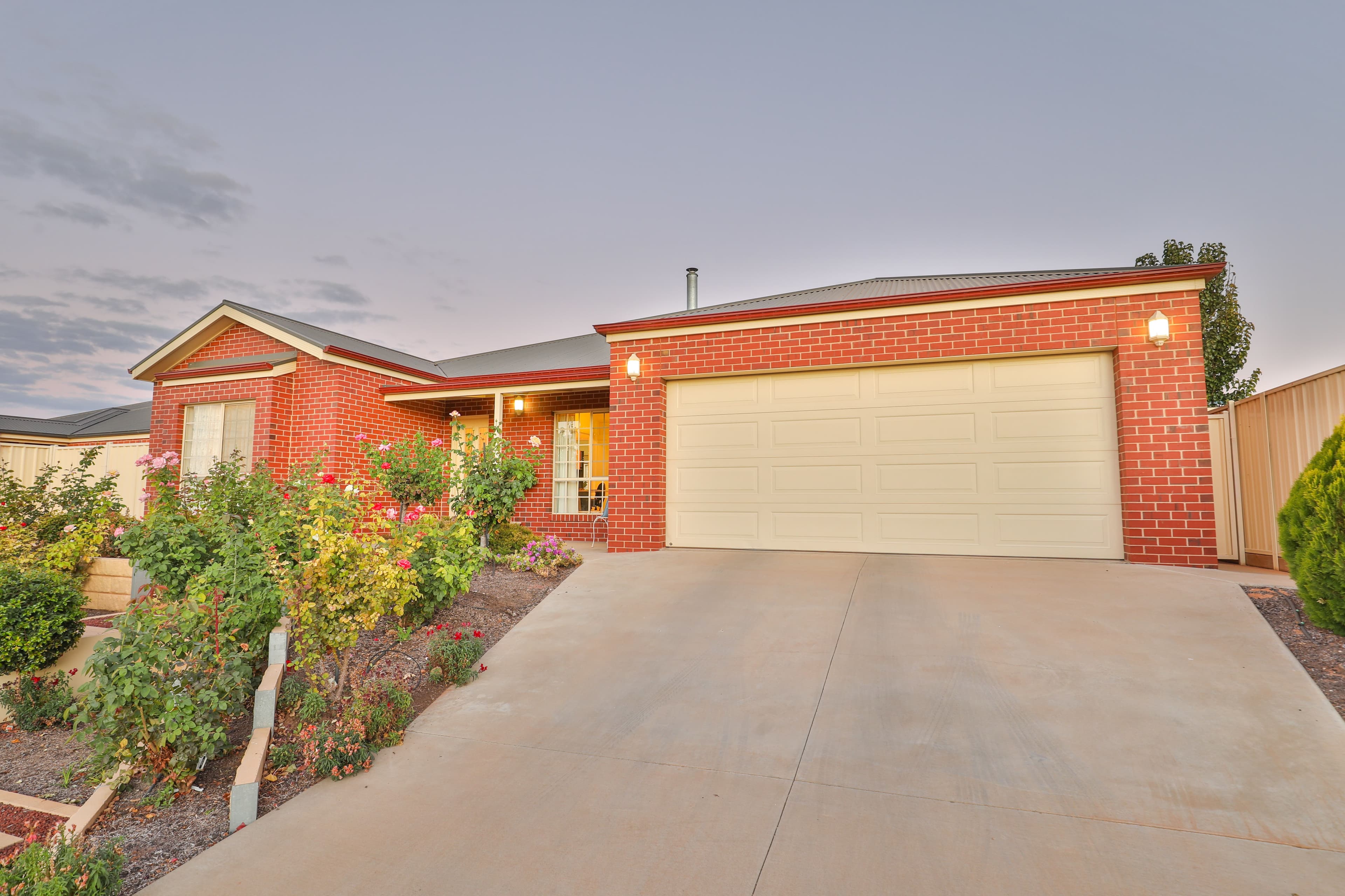 16 Lakeview Court, Mildura VIC 3500, Mildura - Thumbnail 2