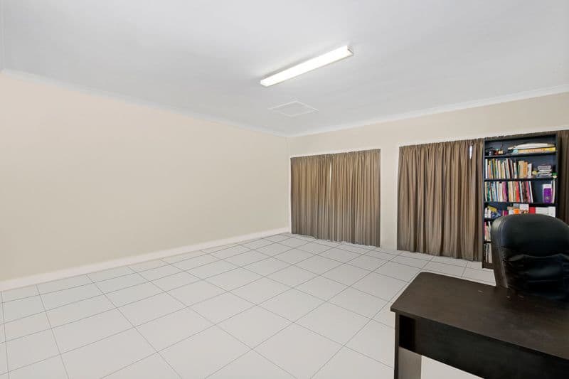 71 Lipscombe Road, DECEPTION BAY QLD 4508, Deception Bay - Thumbnail 7