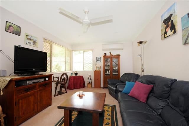 6 Yalumba Crescent, WILSONTON HEIGHTS QLD 4350, Wilsonton Heights - Thumbnail 2