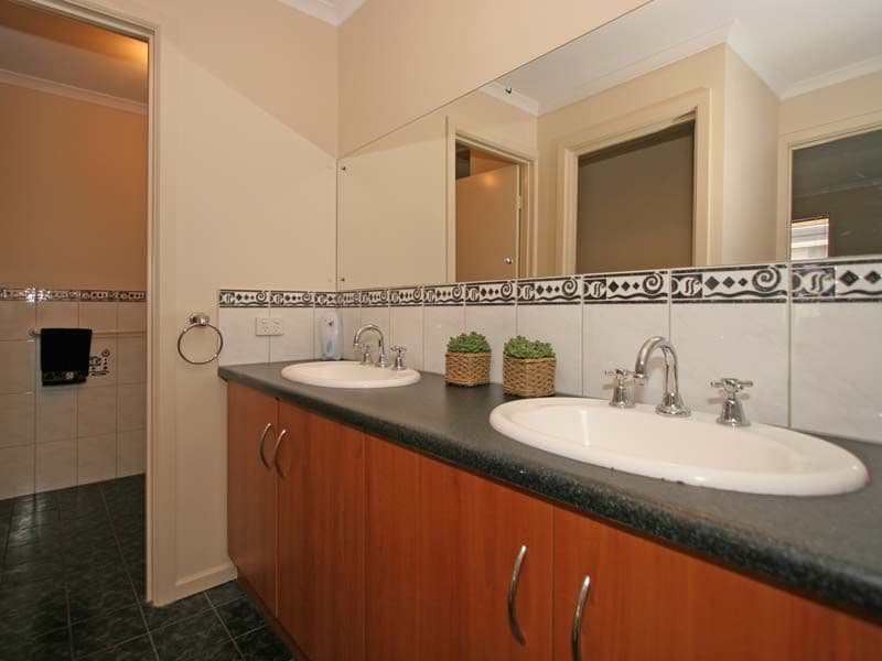 30 Mundulla Avenue, WOODCROFT SA 5162, Woodcroft - Thumbnail 2