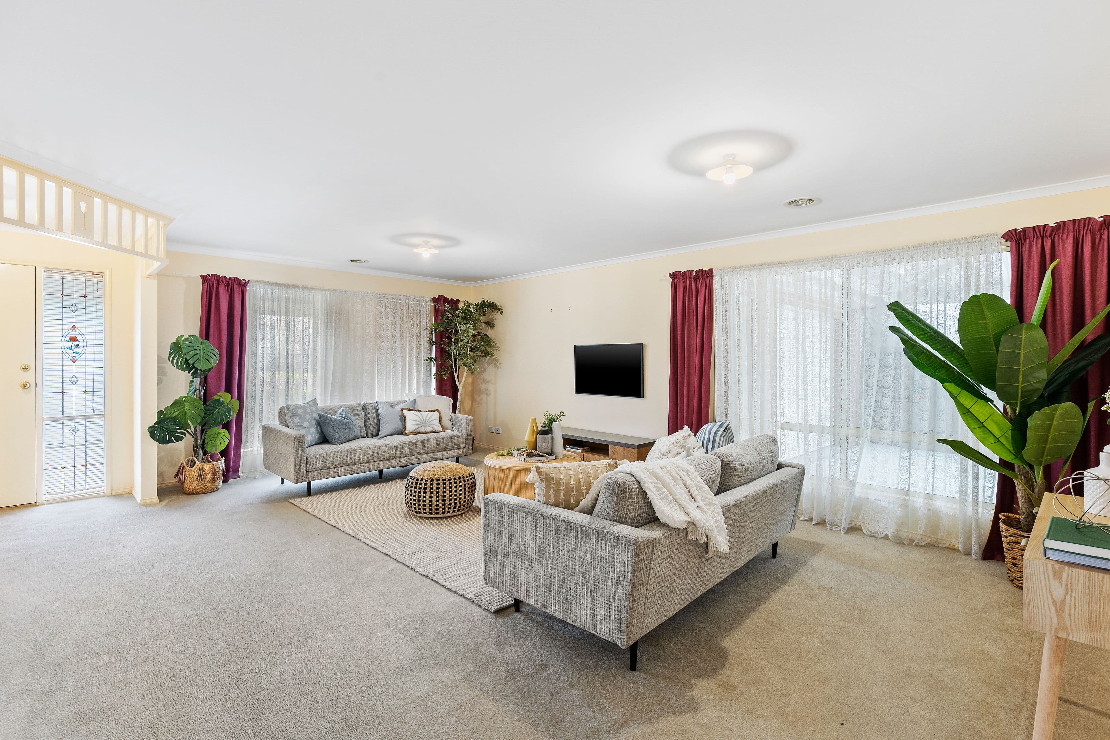86 McGregor Road, Pakenham VIC 3810, Pakenham - Thumbnail 2