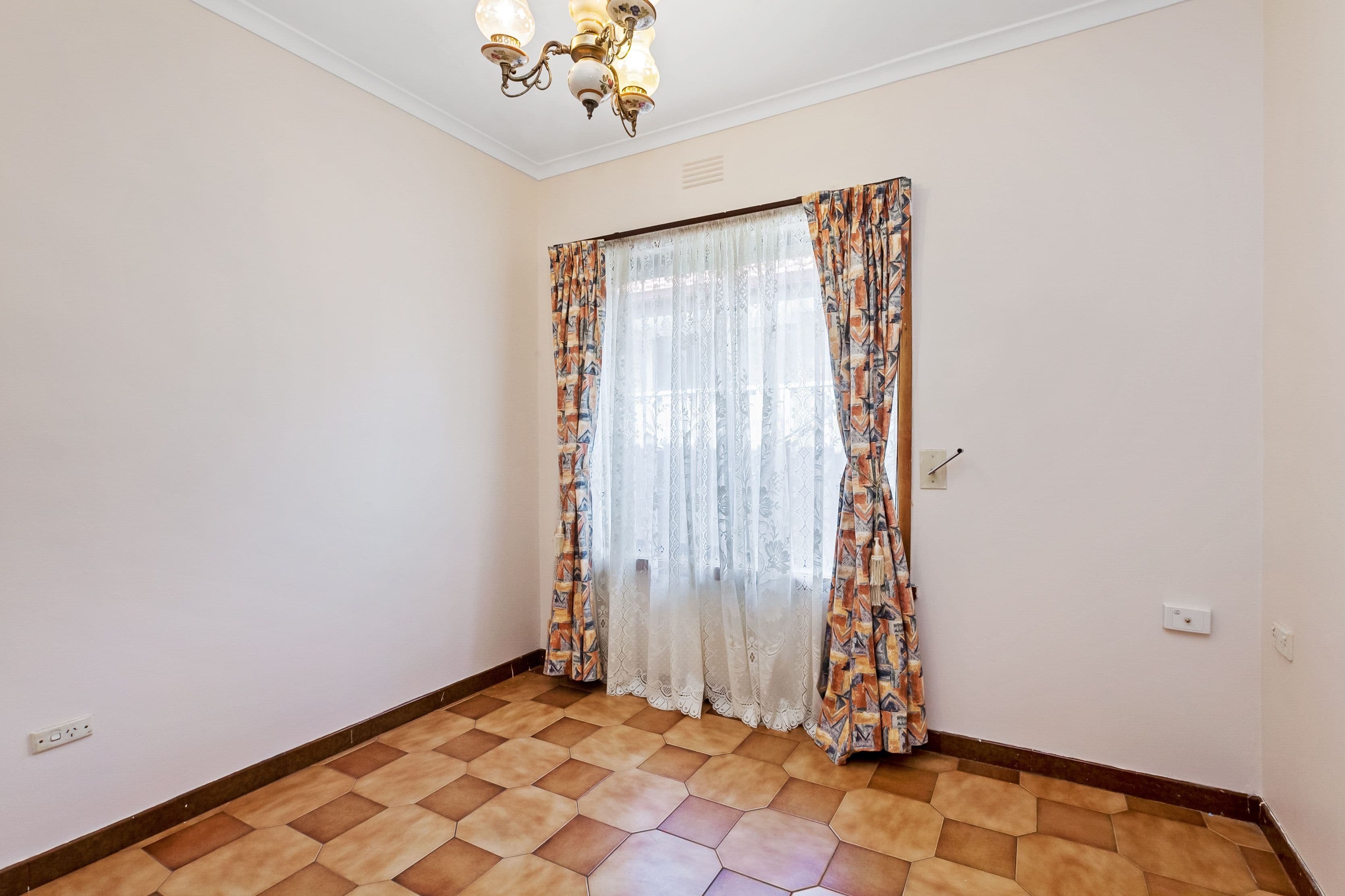 11 Bogong Court, Reservoir VIC 3073, Reservoir - Thumbnail 5