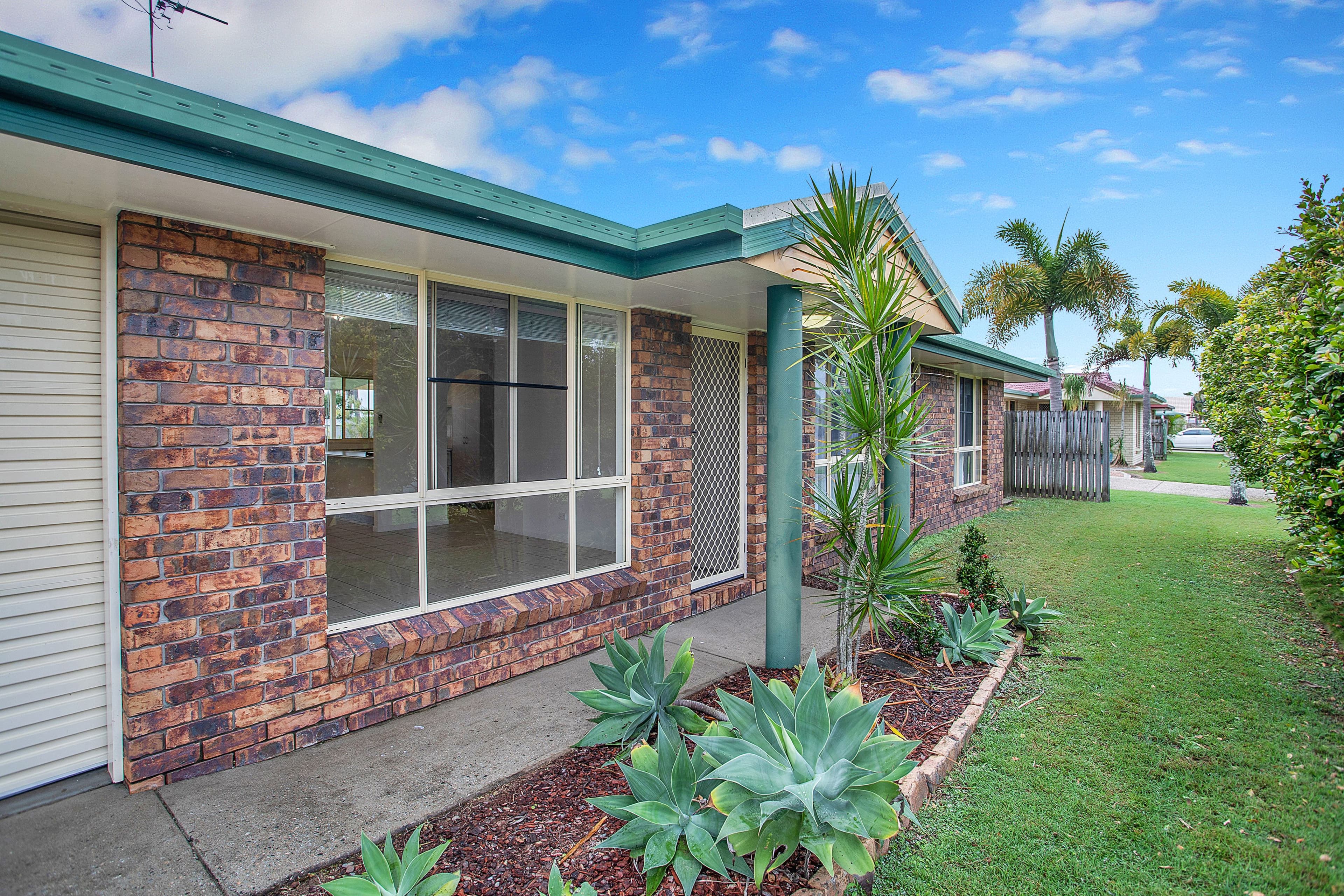 49 Caledonian Drive, Beaconsfield QLD 4740, Beaconsfield - Thumbnail 2