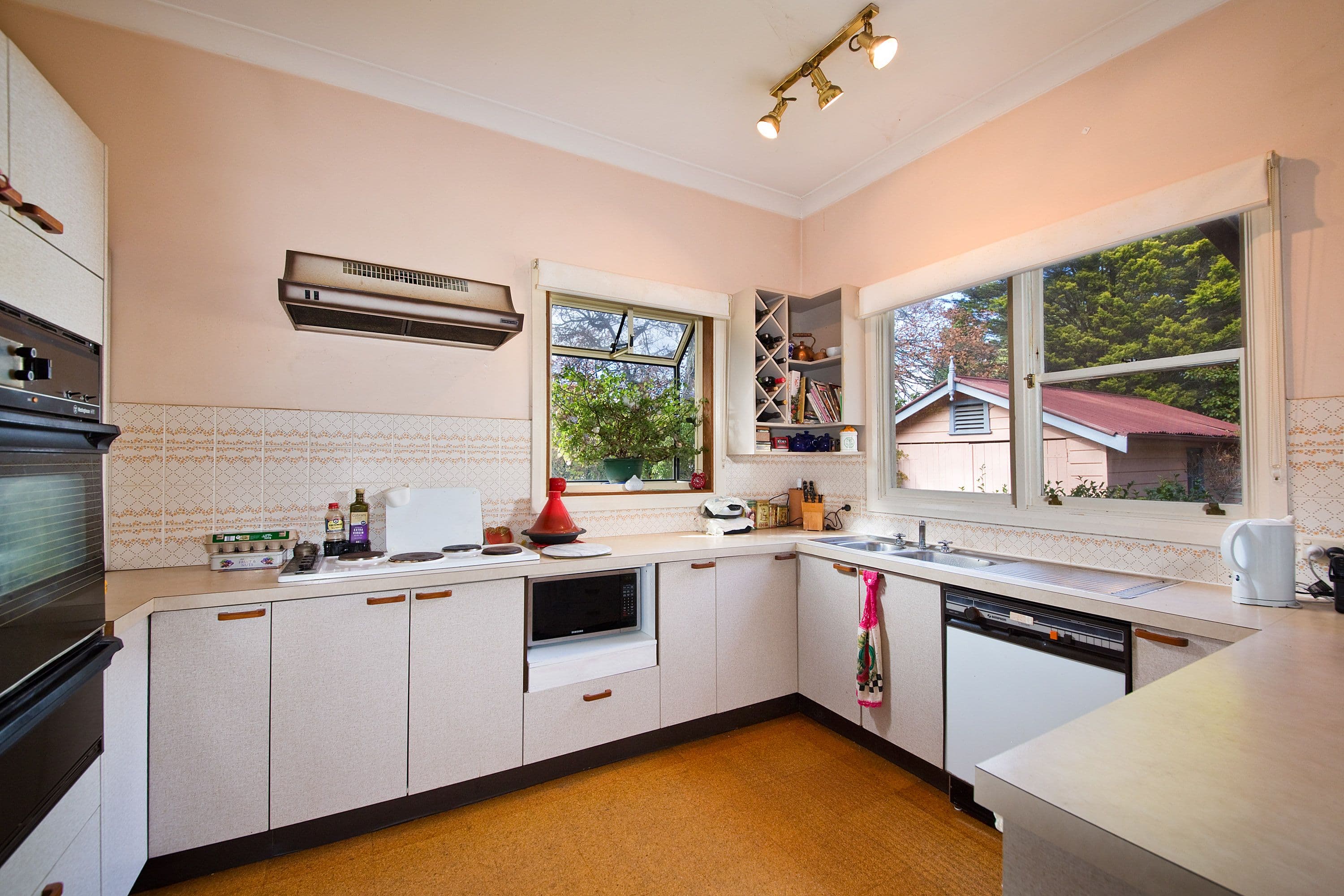 11 Brightlands Avenue, Blackheath - Thumbnail 4