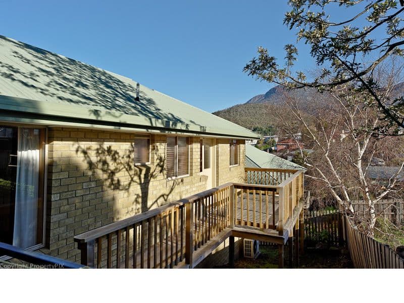 8  Alwyn Road, LENAH VALLEY TAS 7008, Lenah Valley - Thumbnail 3