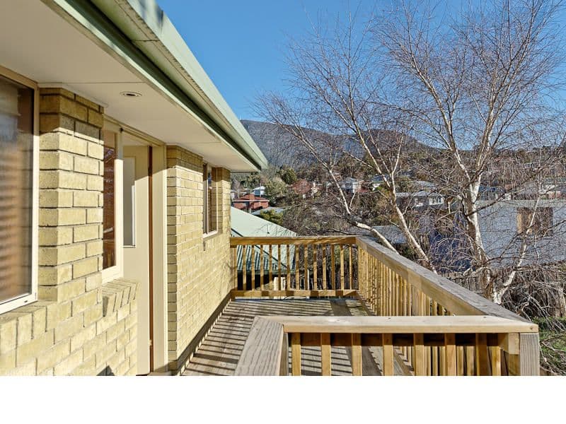8  Alwyn Road, LENAH VALLEY TAS 7008, Lenah Valley - Thumbnail 4