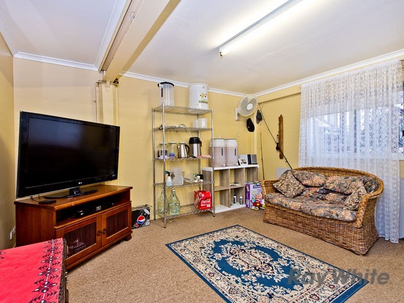 46 Cedar Street, Clontarf QLD 4019, Clontarf - Thumbnail 5