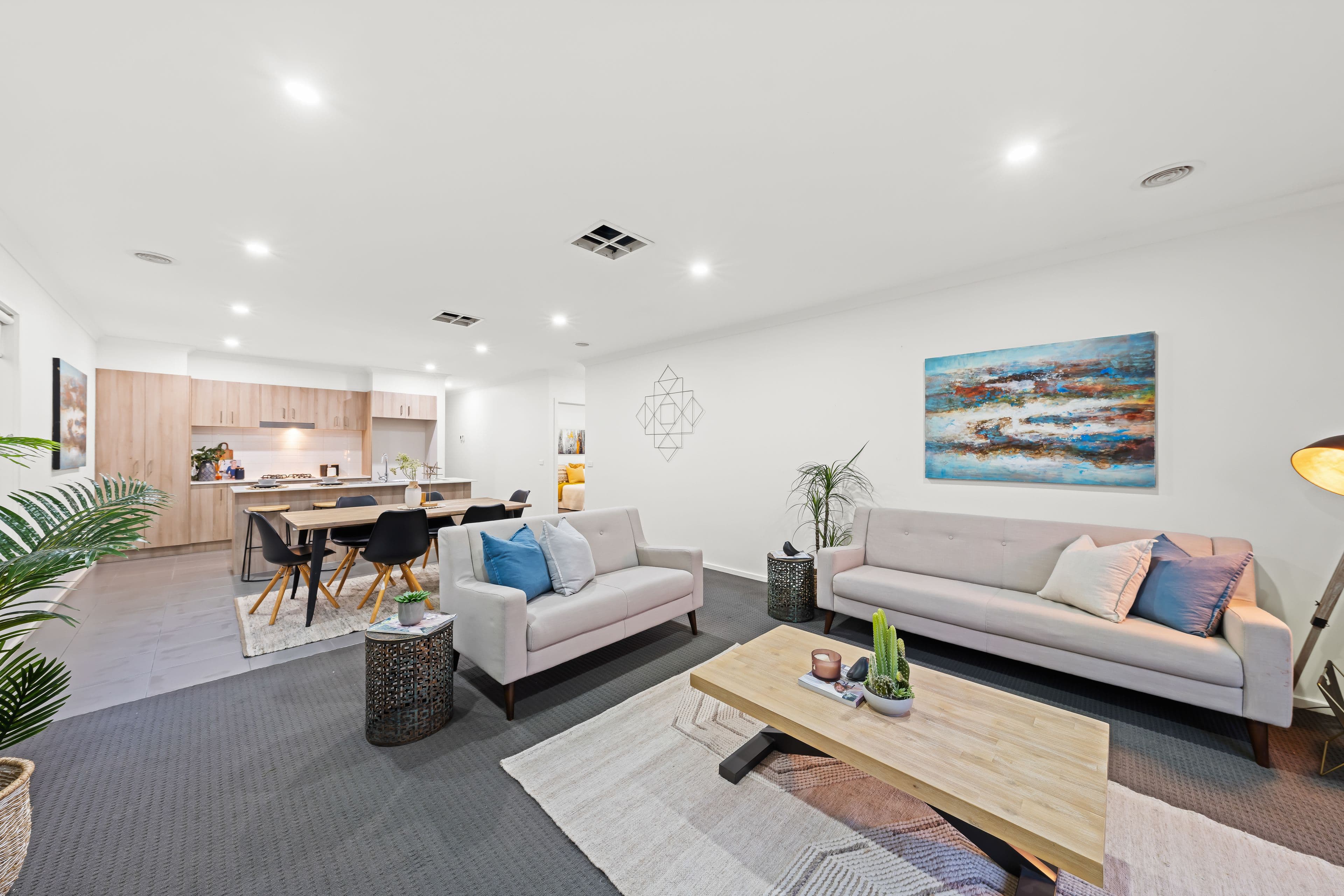22 Sundaze Street, Clyde North VIC 3978, Clyde North - Thumbnail 4