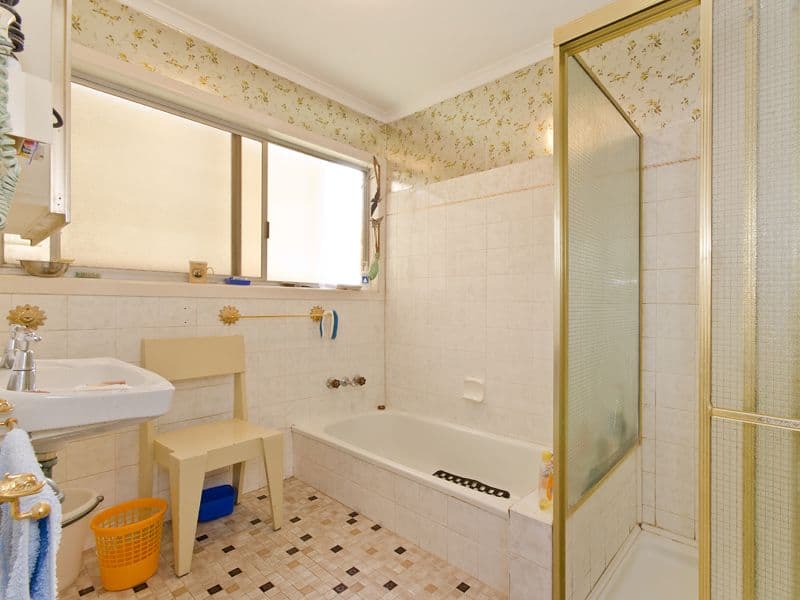 13 Hubbard Street, WAVELL HEIGHTS QLD 4012, Wavell Heights - Thumbnail 7