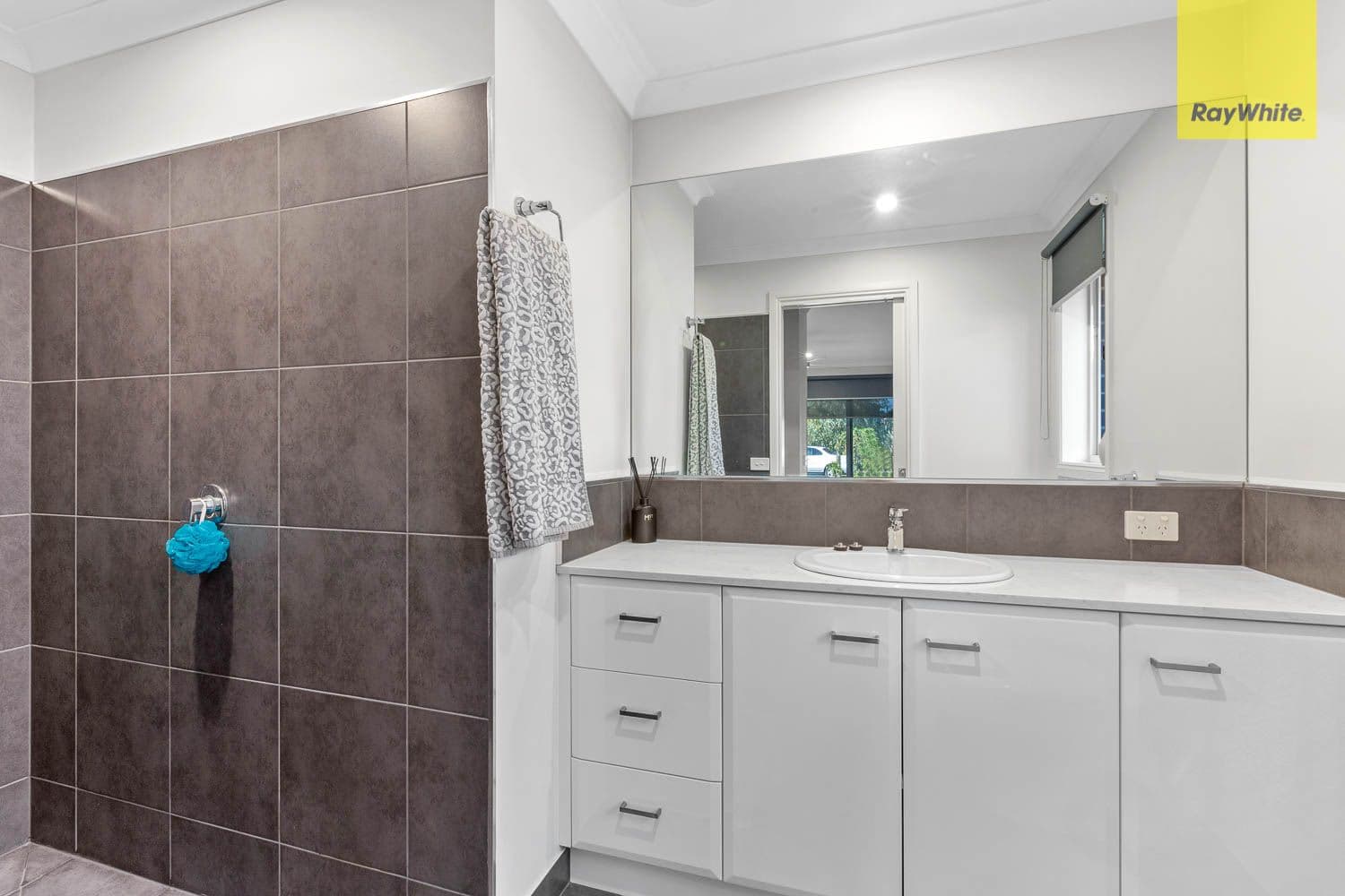 37 McLachlan Street, Bacchus Marsh VIC 3340, Bacchus Marsh - Thumbnail 7