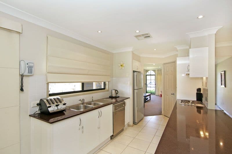 4 Wadi Road, BATEAU BAY NSW 2261, Bateau Bay - Thumbnail 3