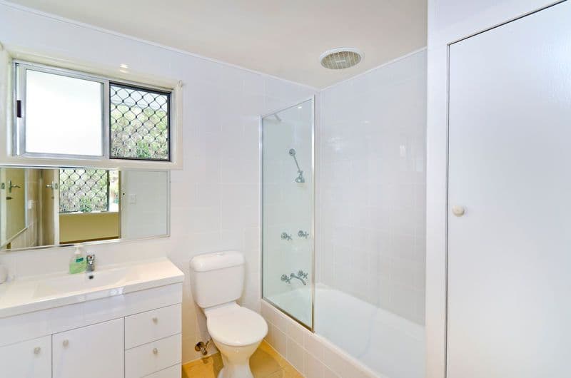 37 Cabarita Avenue, TUGUN QLD 4224, Tugun - Thumbnail 6