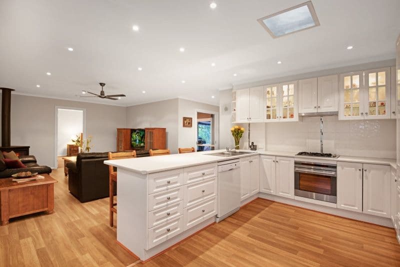 8 McComb Crescent, Bayswater VIC 3153, Bayswater - Thumbnail 2