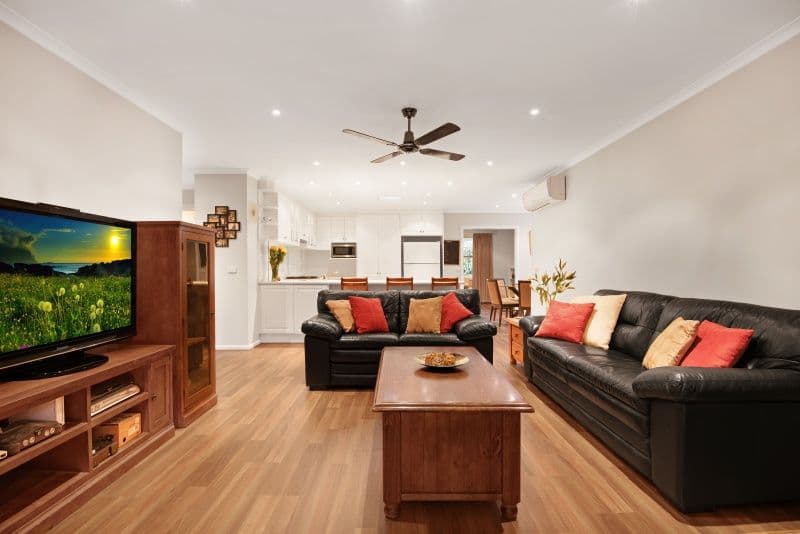 8 McComb Crescent, Bayswater VIC 3153, Bayswater - Thumbnail 3
