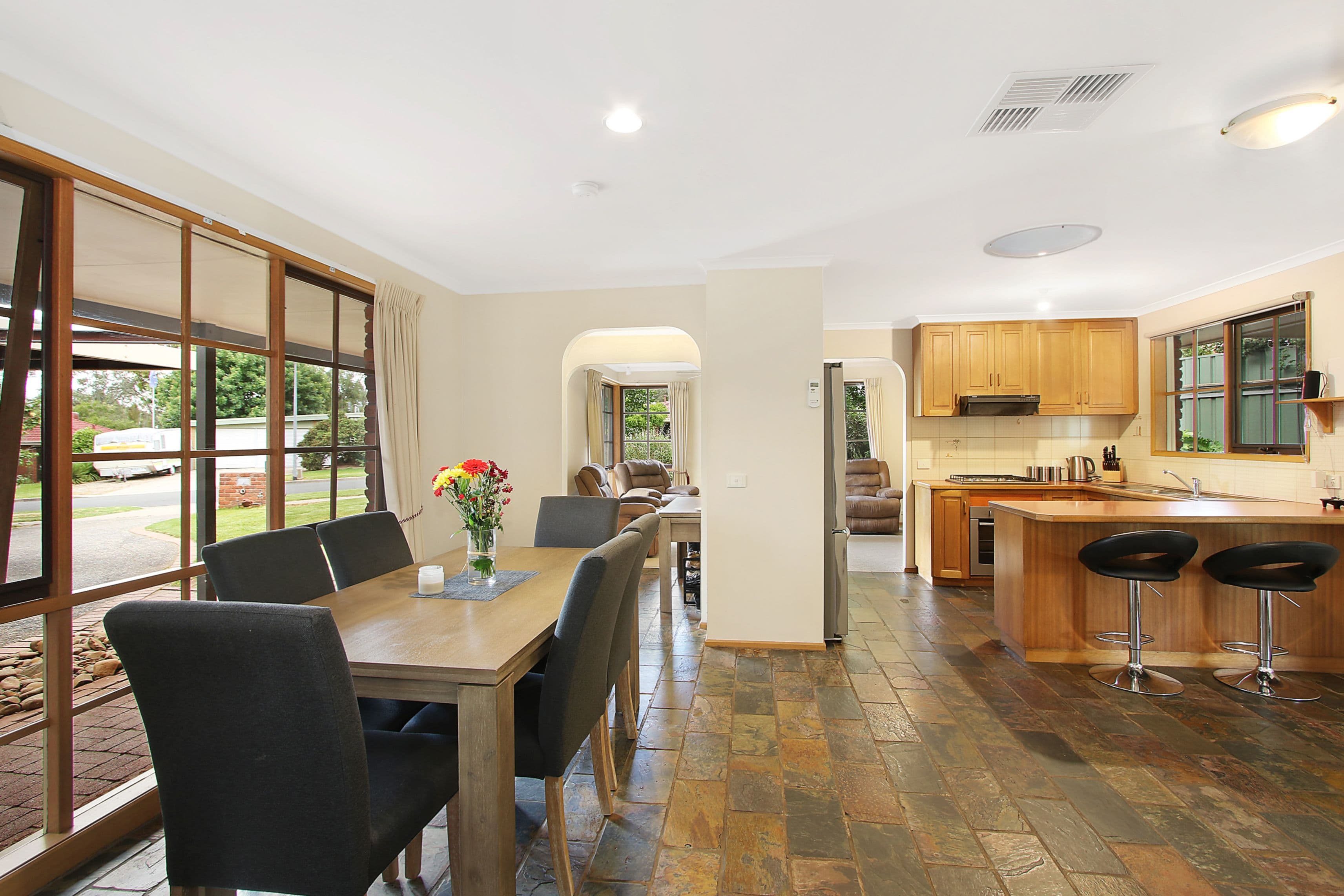 28 Mcmahon Place, West Wodonga VIC 3690, West Wodonga - Thumbnail 5
