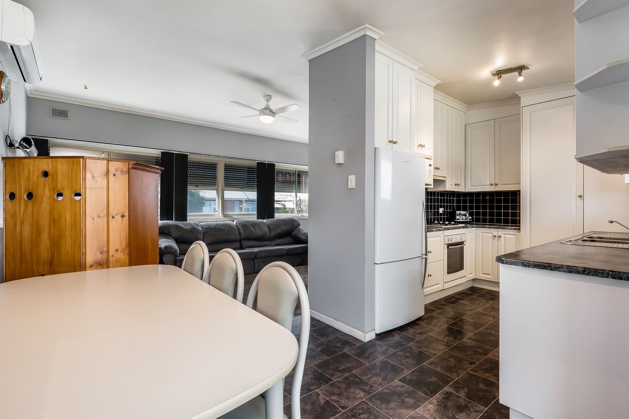 10 Wollowra Crescent, Largs North SA 5016, Largs North - Thumbnail 6